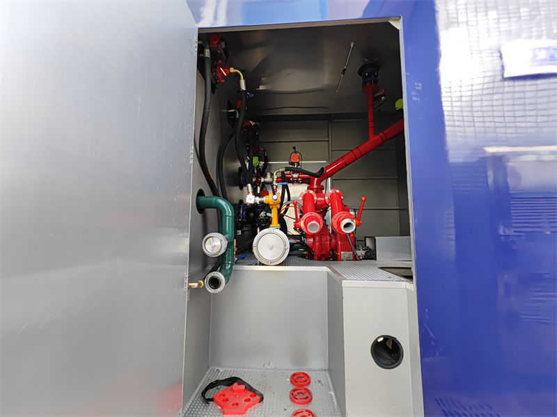 Howo fire fighting riot truck