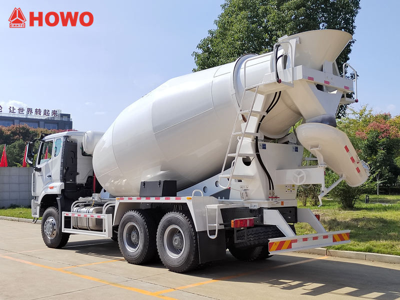 Howo 12cbm concrete tank truck