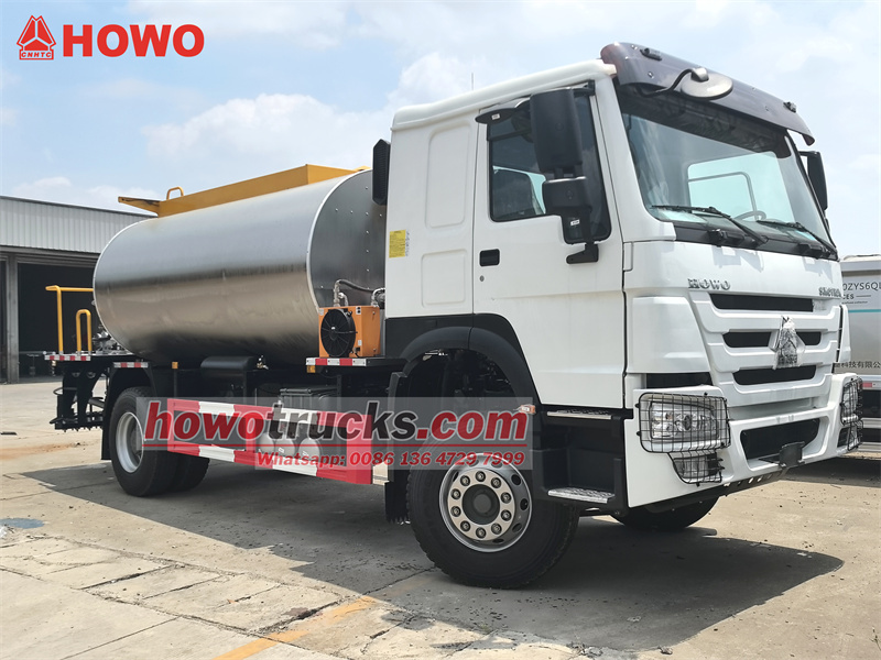 HOWO 8000L Asphalt Spreader Truck