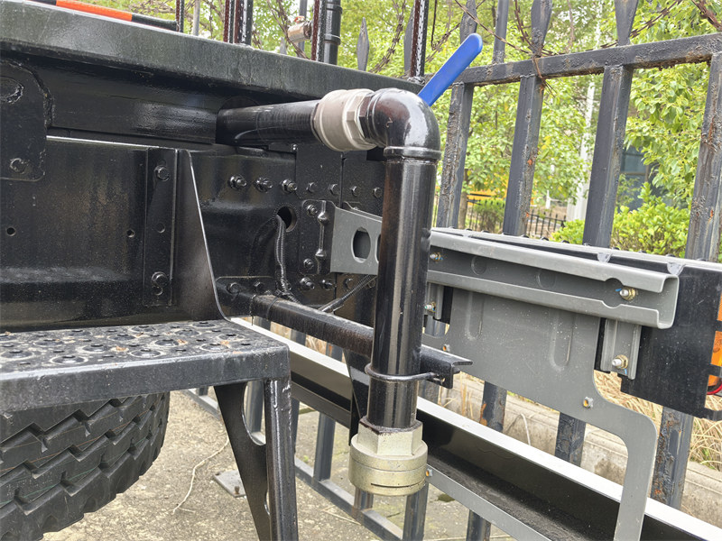 Howo water tank truck