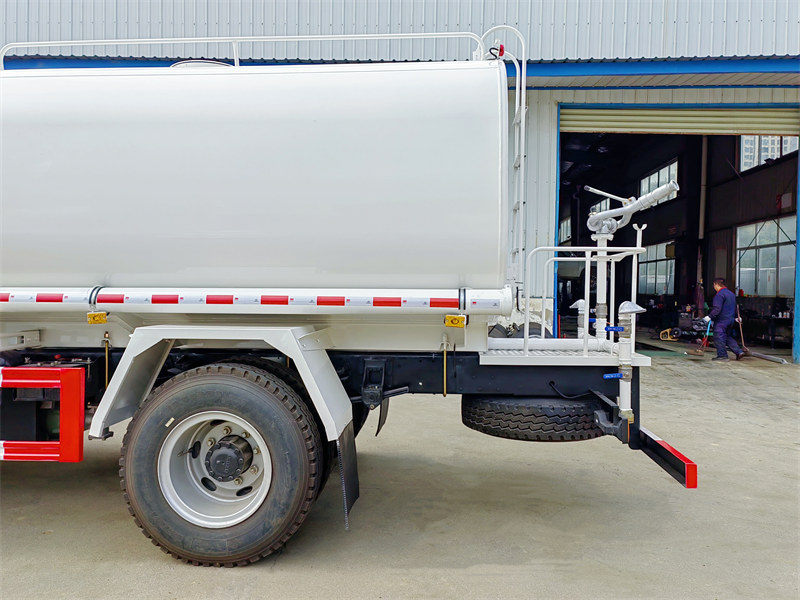 HOWO M7 15000L water tank truck HOWO M7 15000L water tank truck